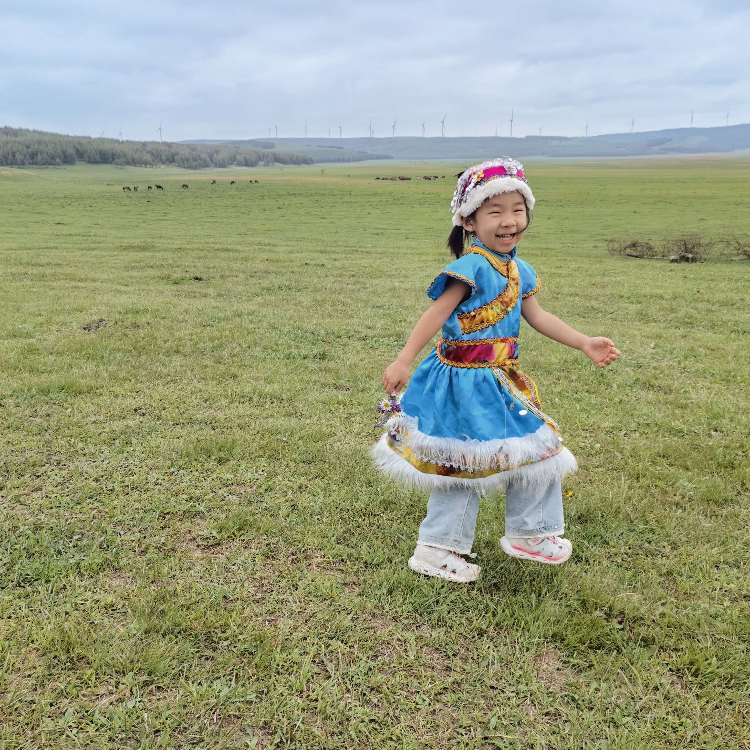Five‑Day Itinerary: Scenic Wonders of Grasslands and Coastlines, Accompanied by Warmth