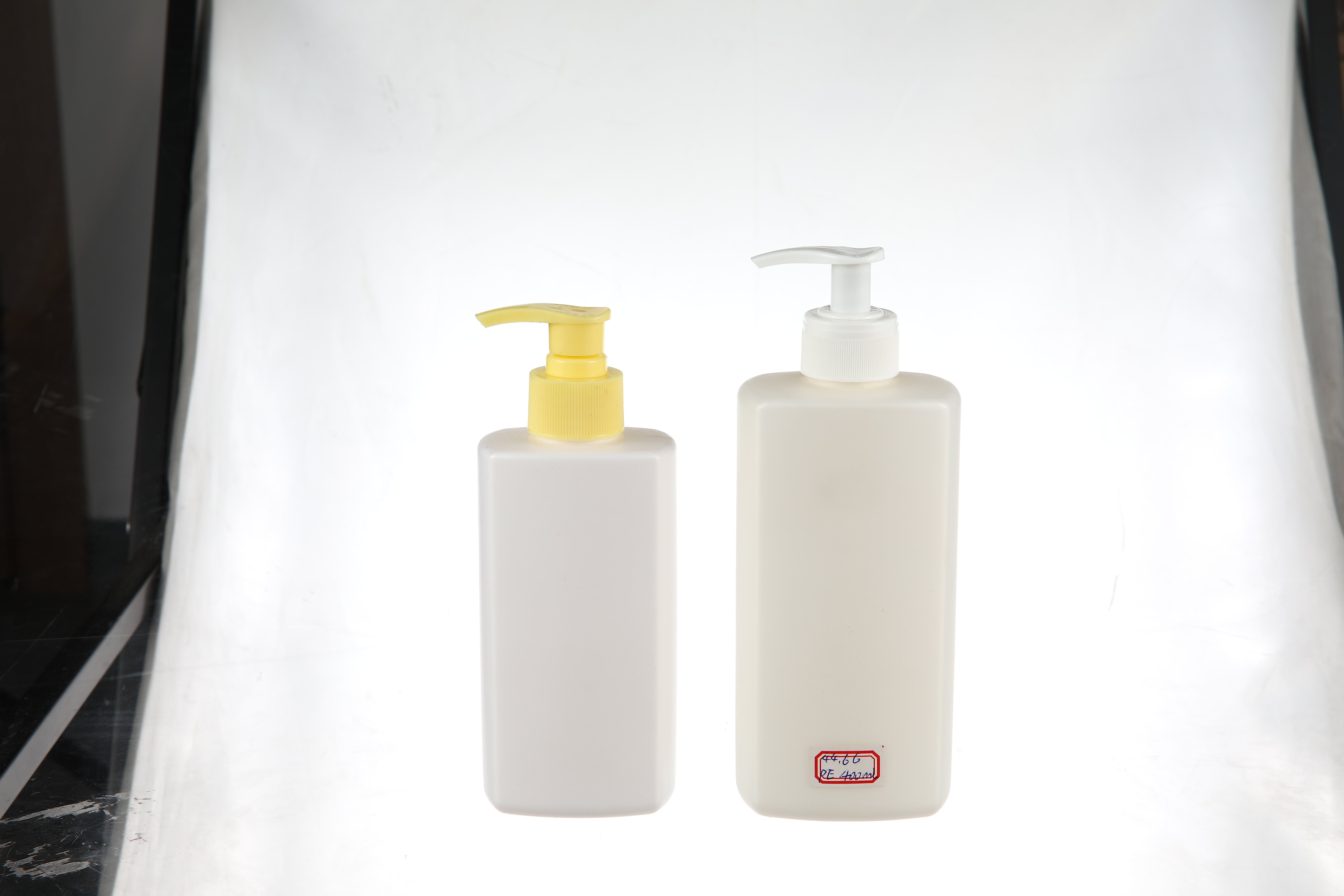 When Should You Use a 50ml HDPE Bottle for Sample Packaging?