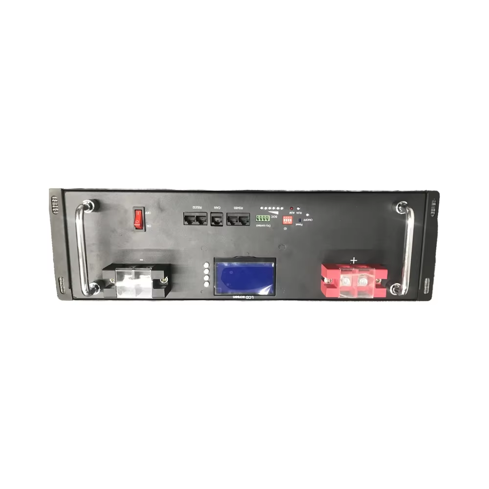 Quelle est la tension d’une unité de batterie pour tondeuse standard ?