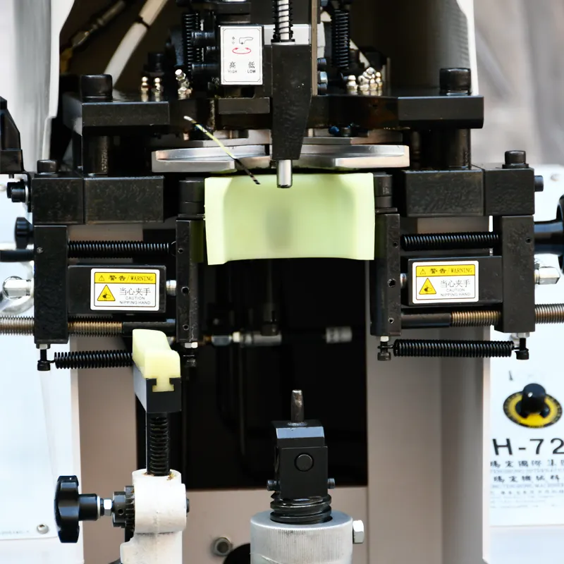 靴製造機械メーカーの選び方：専門的なメーカーをどう見極めるか