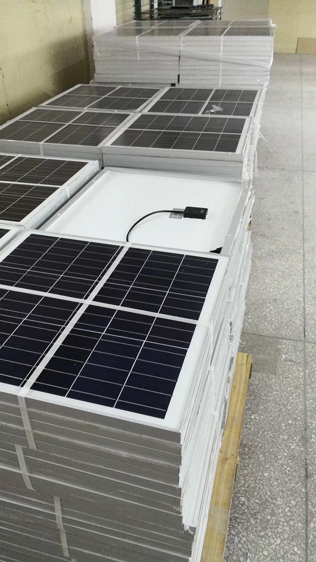 Why are our small watt solar panels the top choice for gadget exporters?
