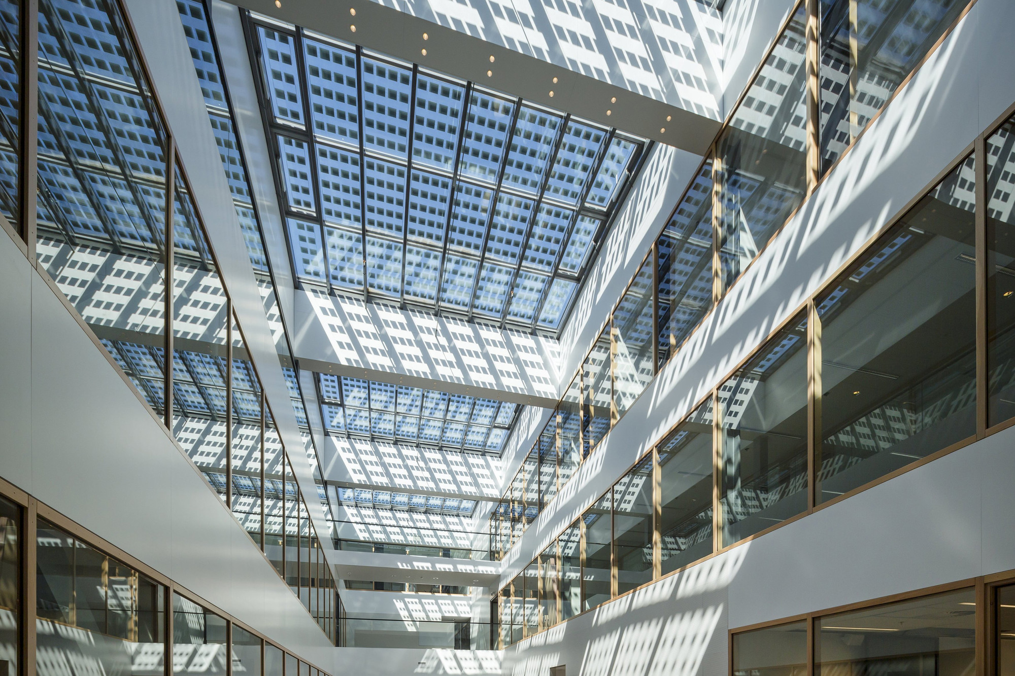 Why invest in high-efficiency solar panels for large commercial projects?