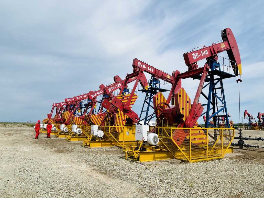 Freeze Protection & Thermal Insulation for Pipelines, Storage Tanks and Equipment in Jilin Oilfield