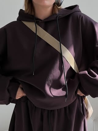 What Makes a Pullover Hoodie Ideal for Customization and Branding?