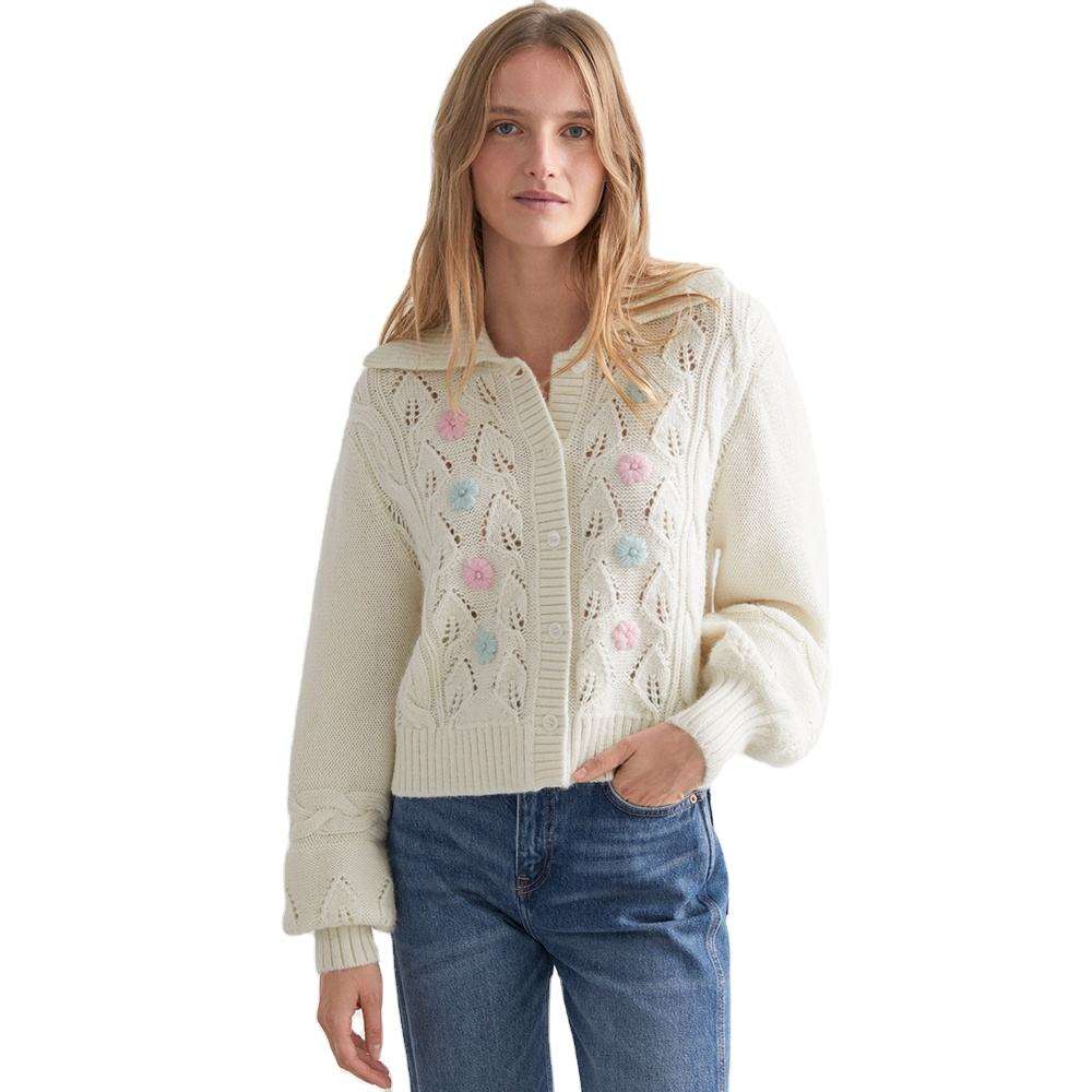 What Are the Latest Trends in Casual Sweater Styles?