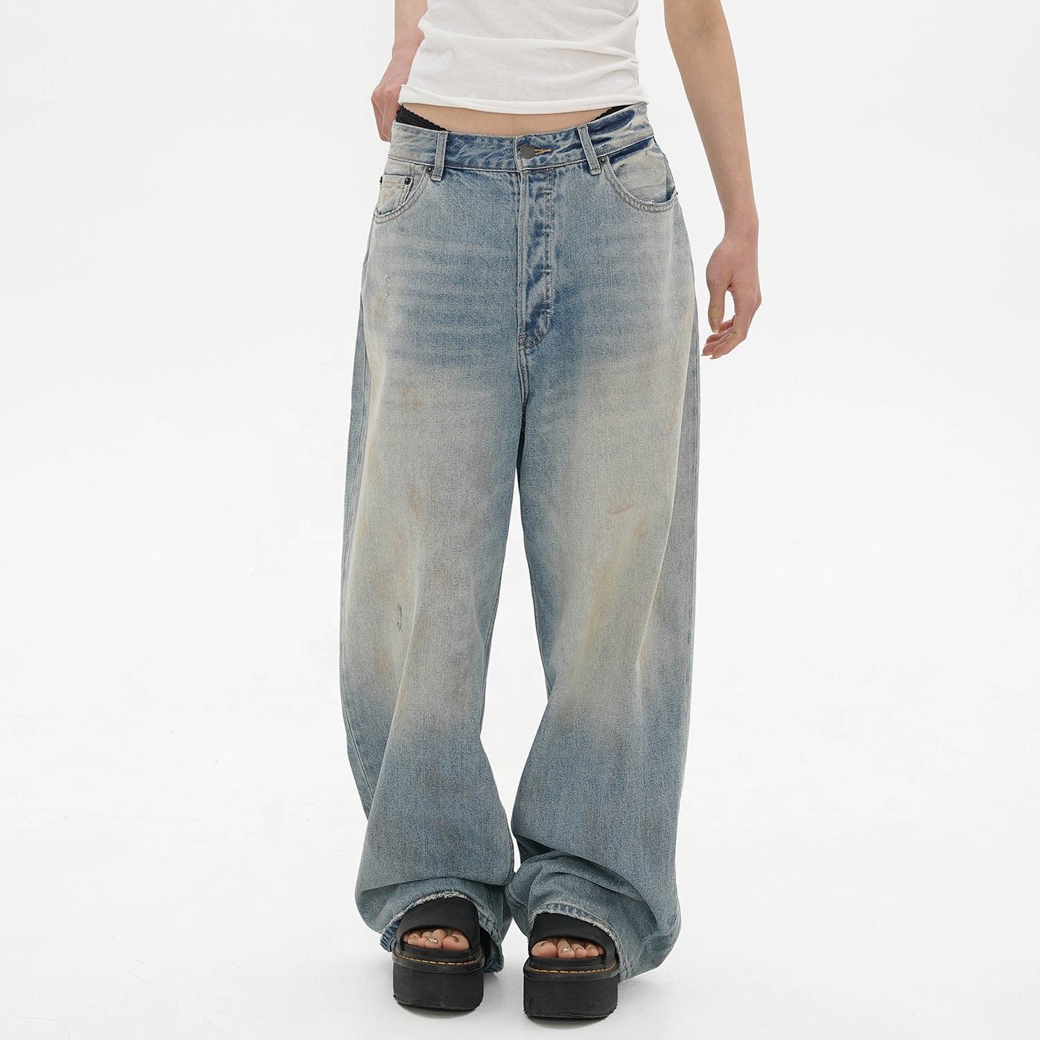 What Are the Latest Trends in Loose Fit Jeans for 2023?