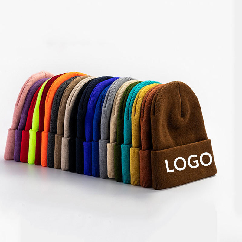 Premium lihtne must beanie tänavastiili armastajatele