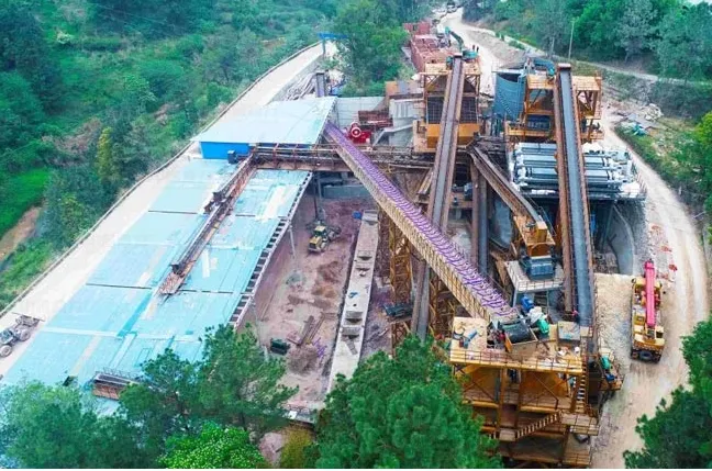 A 1000-ton-per-hour washed sand and gravel aggregate production line in Zizhong County, Sichuan Province
