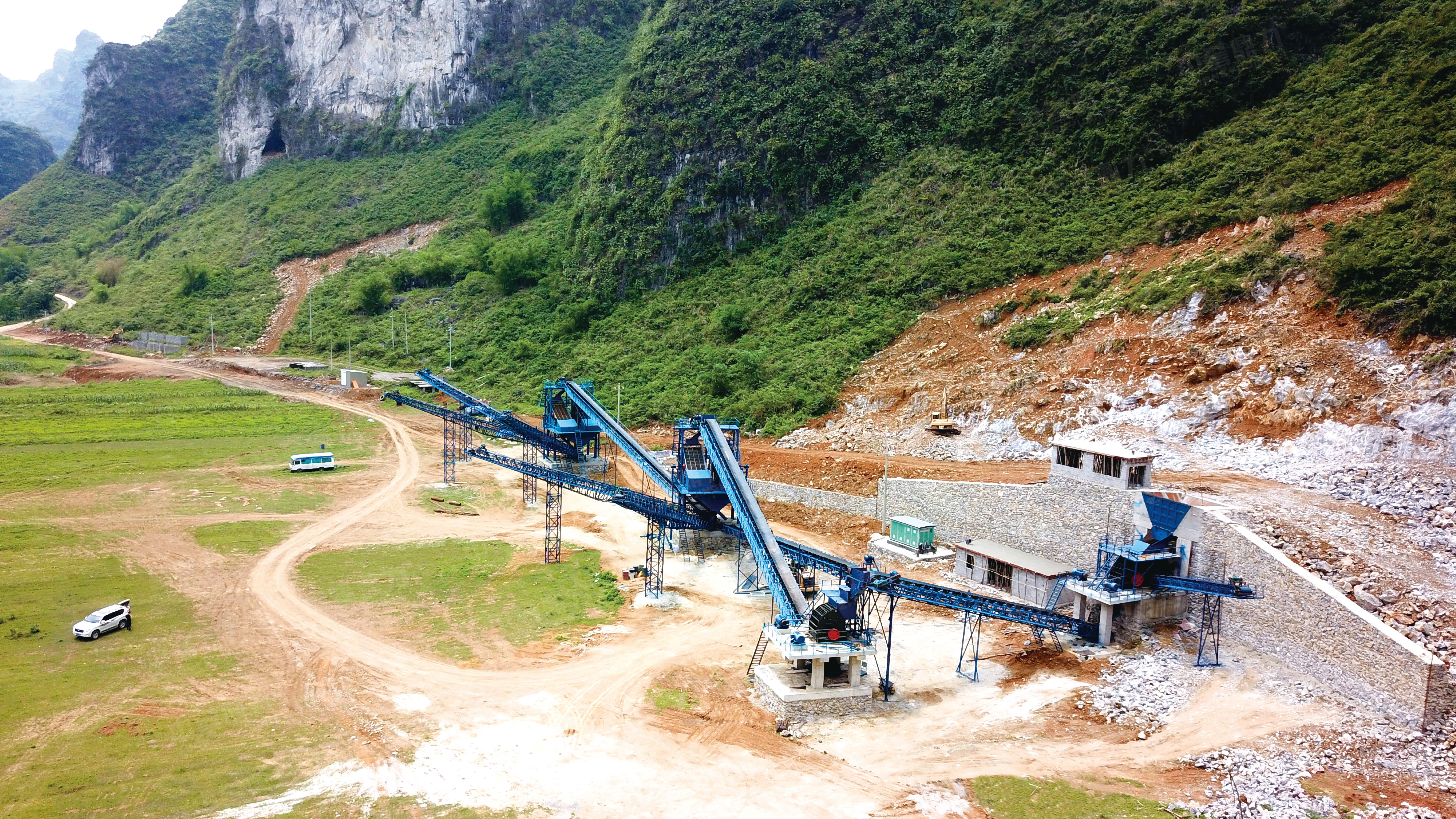 South China Sand and Gravel Aggregate Production Lines: 3-10 Million Tons