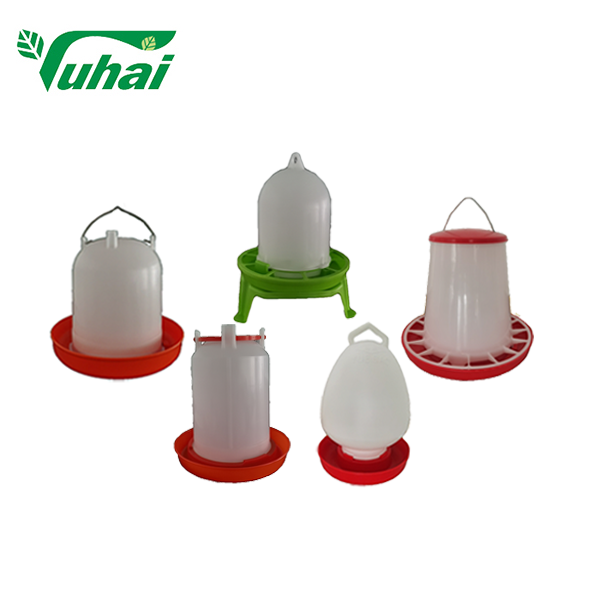 Chicken feeder