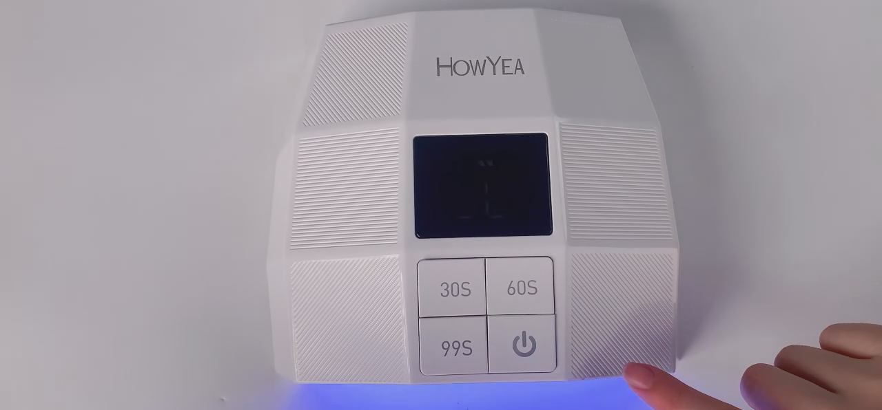 مصباح أظافر HY 3008 يعمل بالبطارية