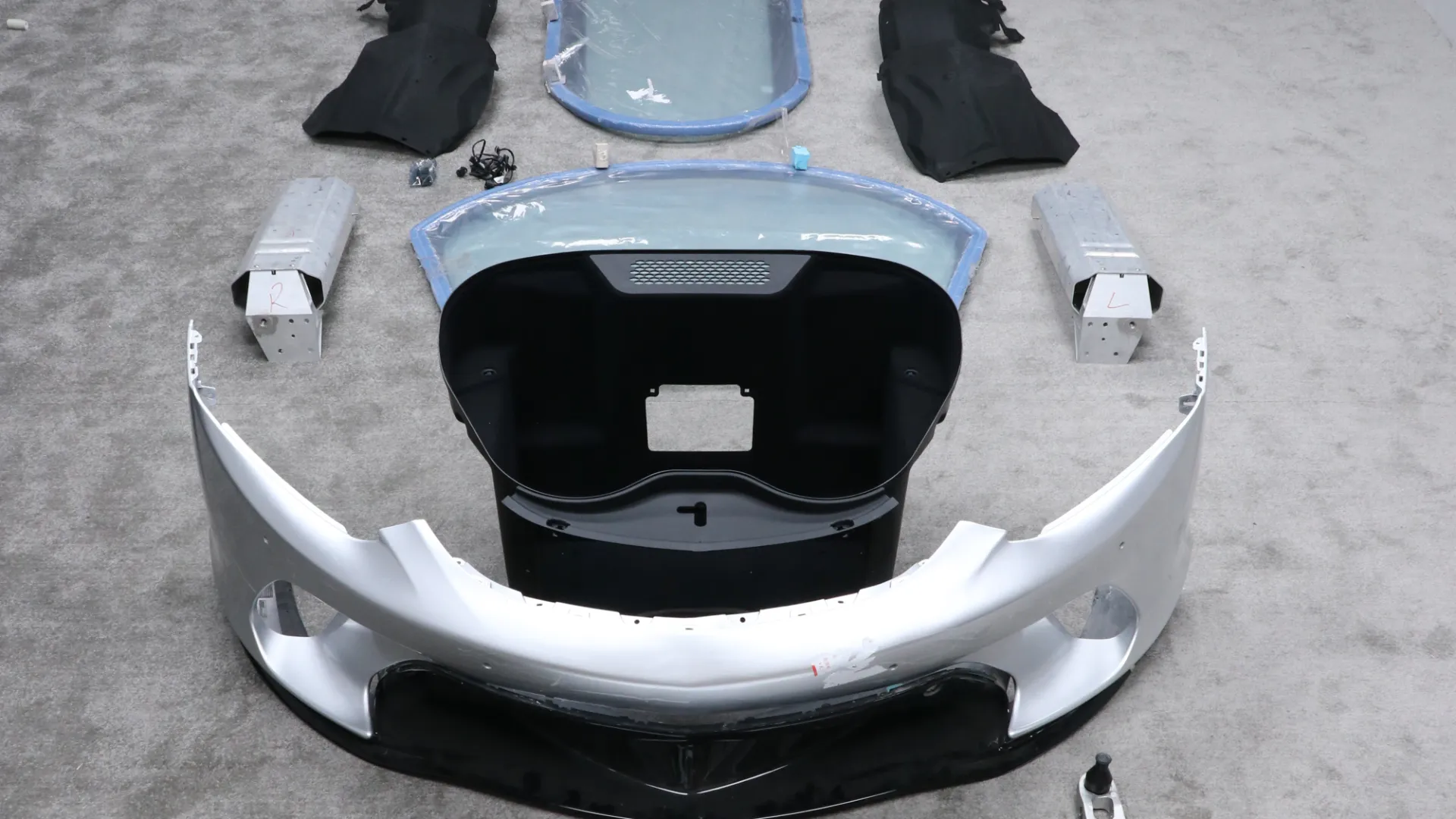 Professional_McLaren_Parts_Supply_Solution-min.webp