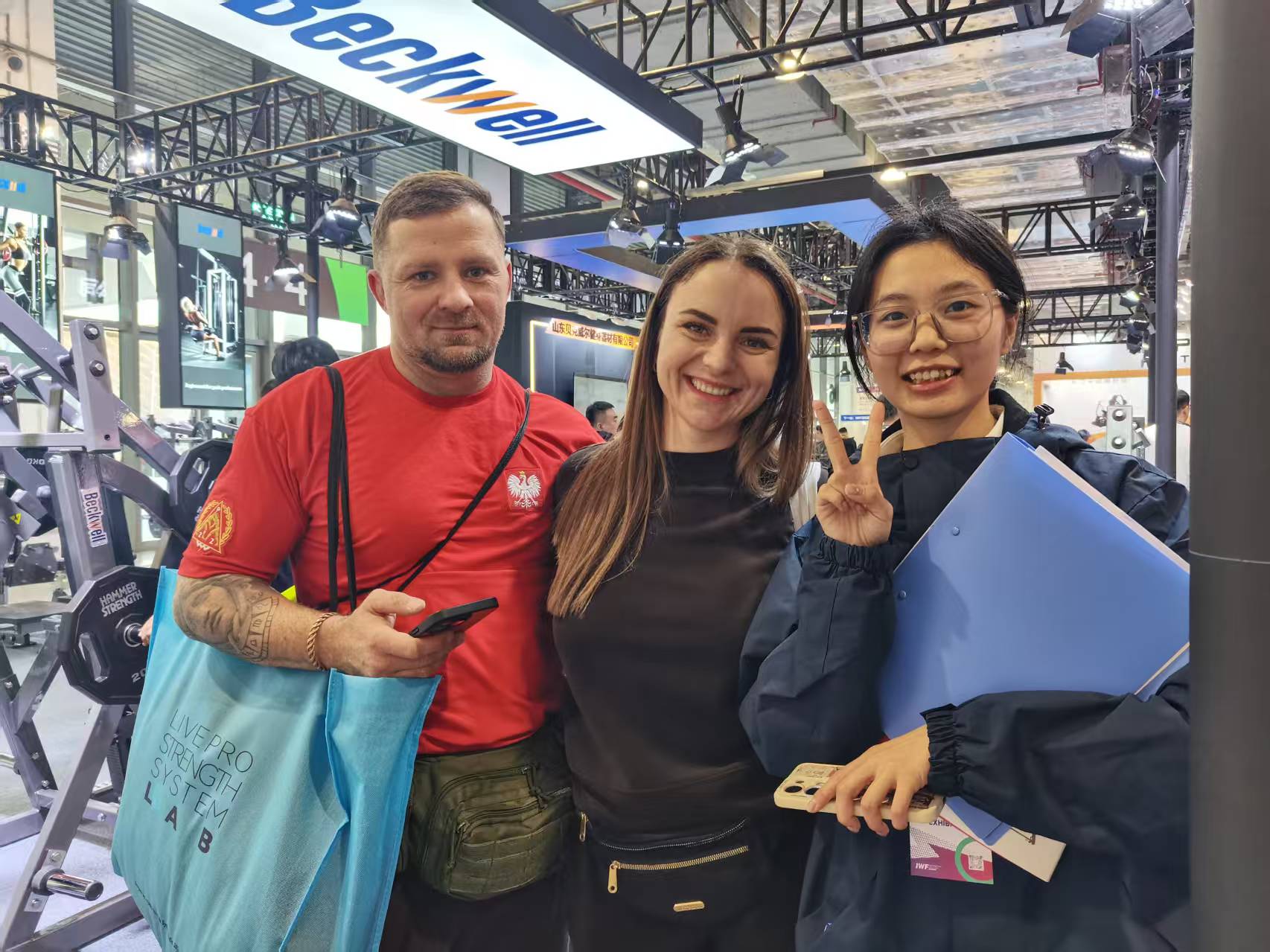 Usine chinoise d’équipements de fitness commerciaux : Pourquoi acheter des machines de gym auprès d’exposants chinois