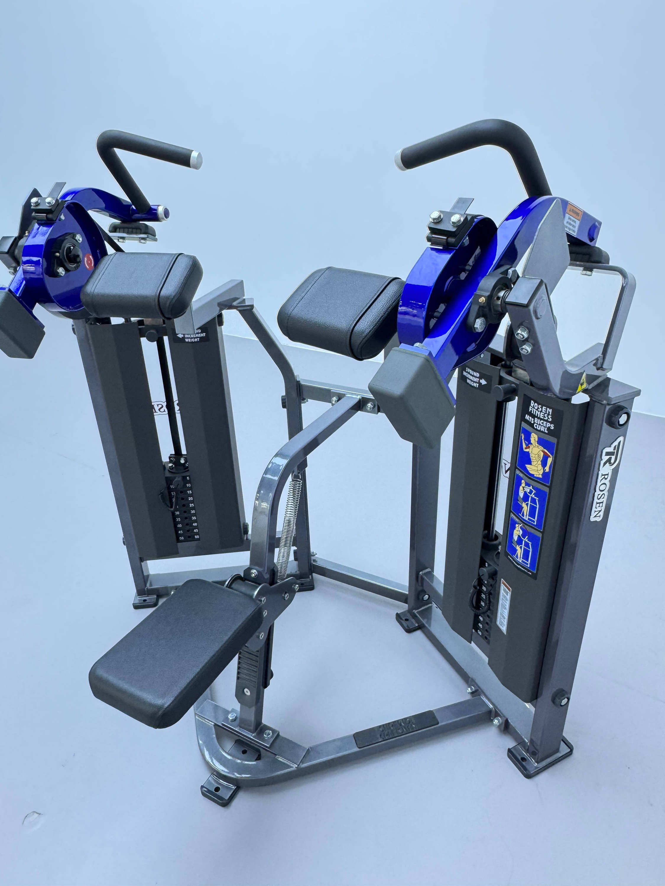 8002-MTS Iso-Lateral Bicps Curl 