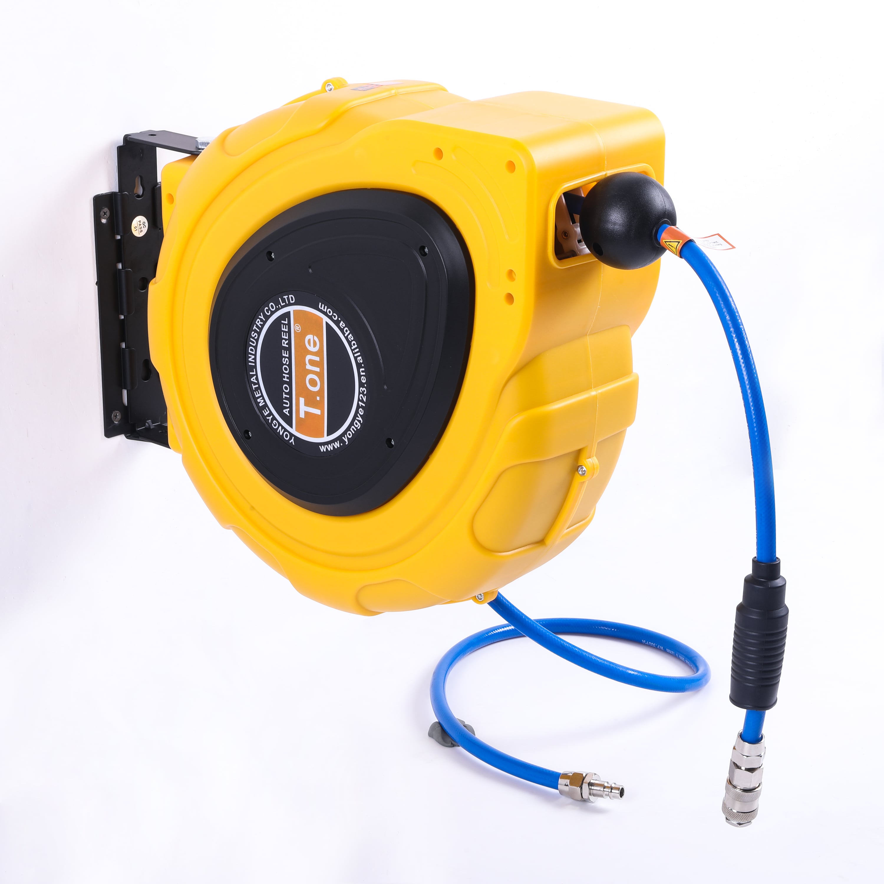 Applications of Retractable Hoses in Various Industries and Projects
