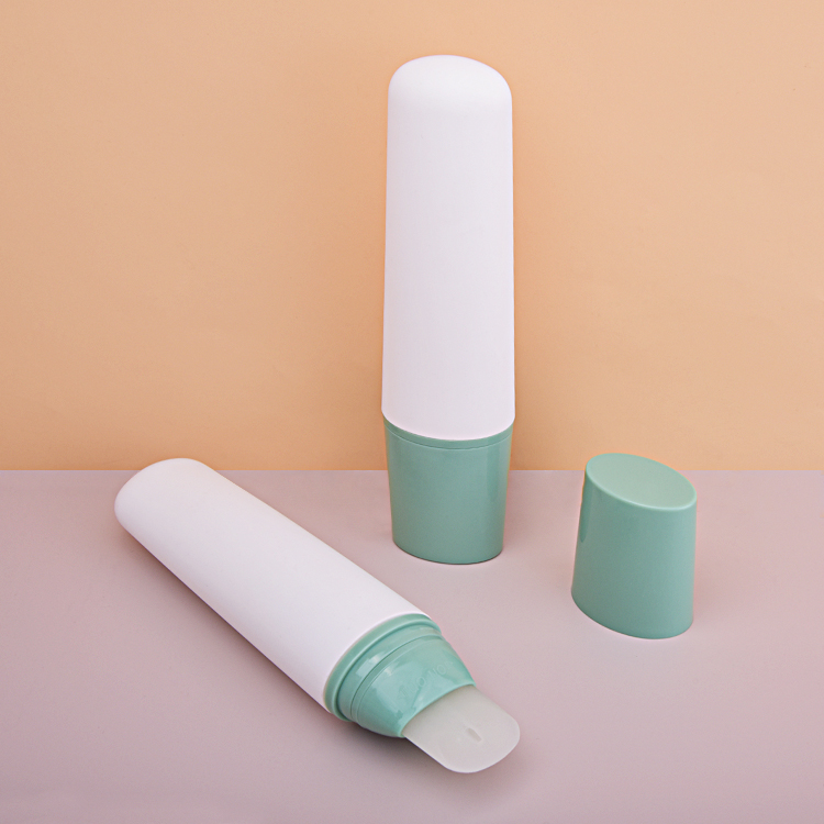LS03 Facial Cleanser Plastic Gel Bottle Squeeze 100g Cosmetic Packing Container Eye Cream Tube Packaging with Soft Silica Gel Brush manufacture