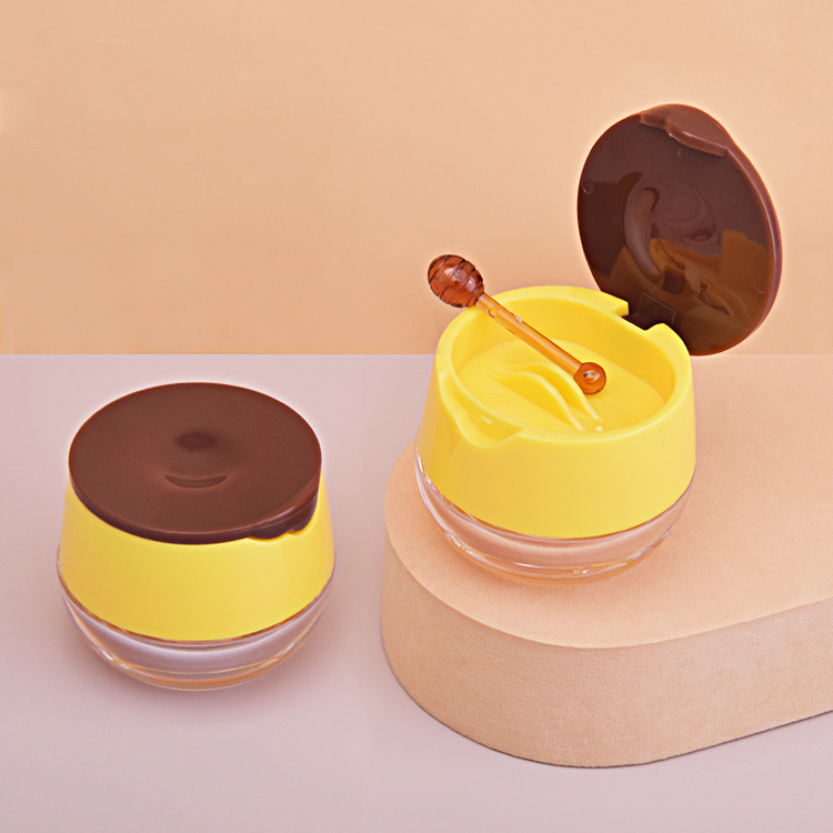 LS02 6g Unique Honey Shape Cute Design Small Lip Balm Lip Mask Scrub Container Jar With Applicator Cosmetic Plastic Jar factory
