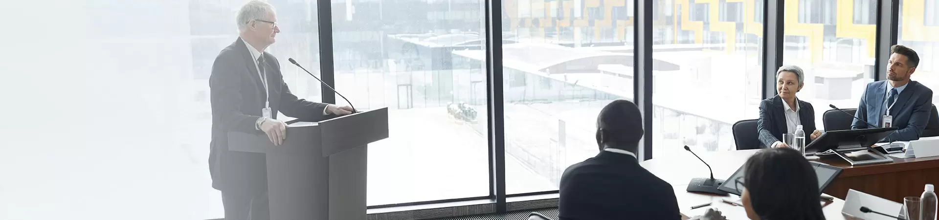 zhang chi  emg product manager-0