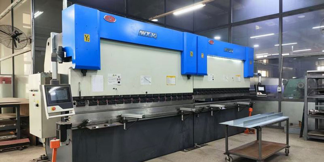 Bending-Machine