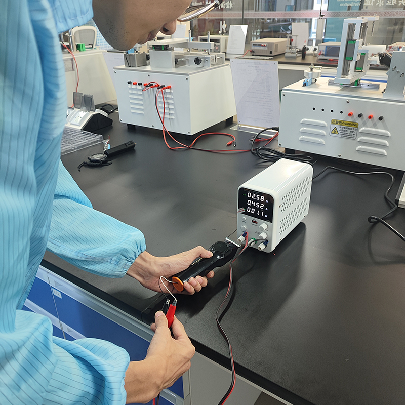 8. Start the test at low voltage value