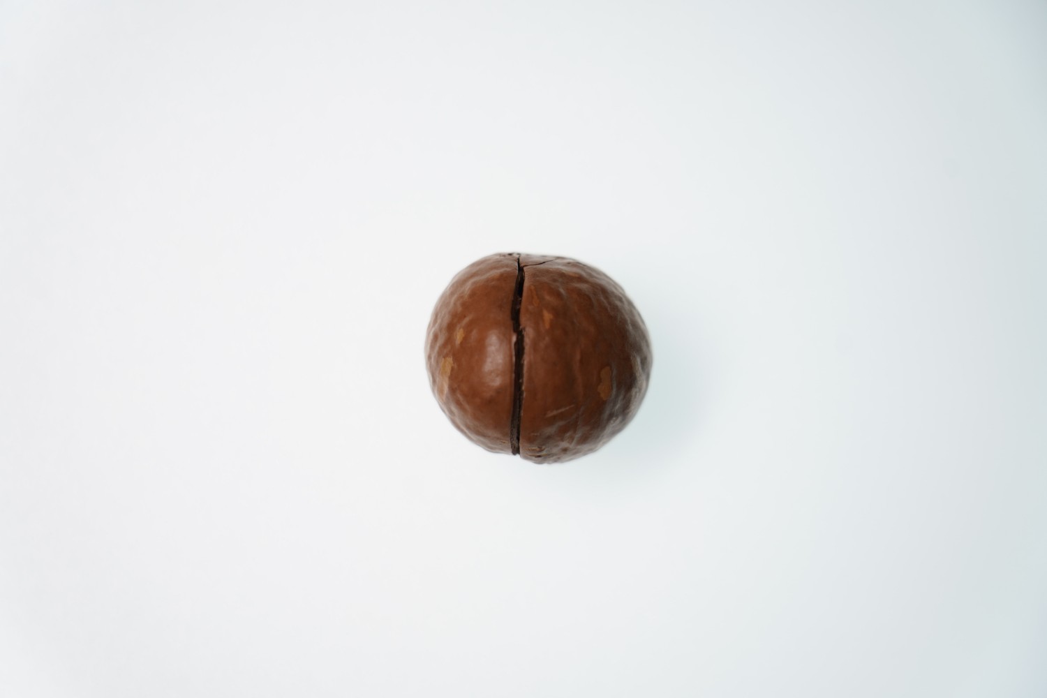 imgi_13_Small Crack.jpg