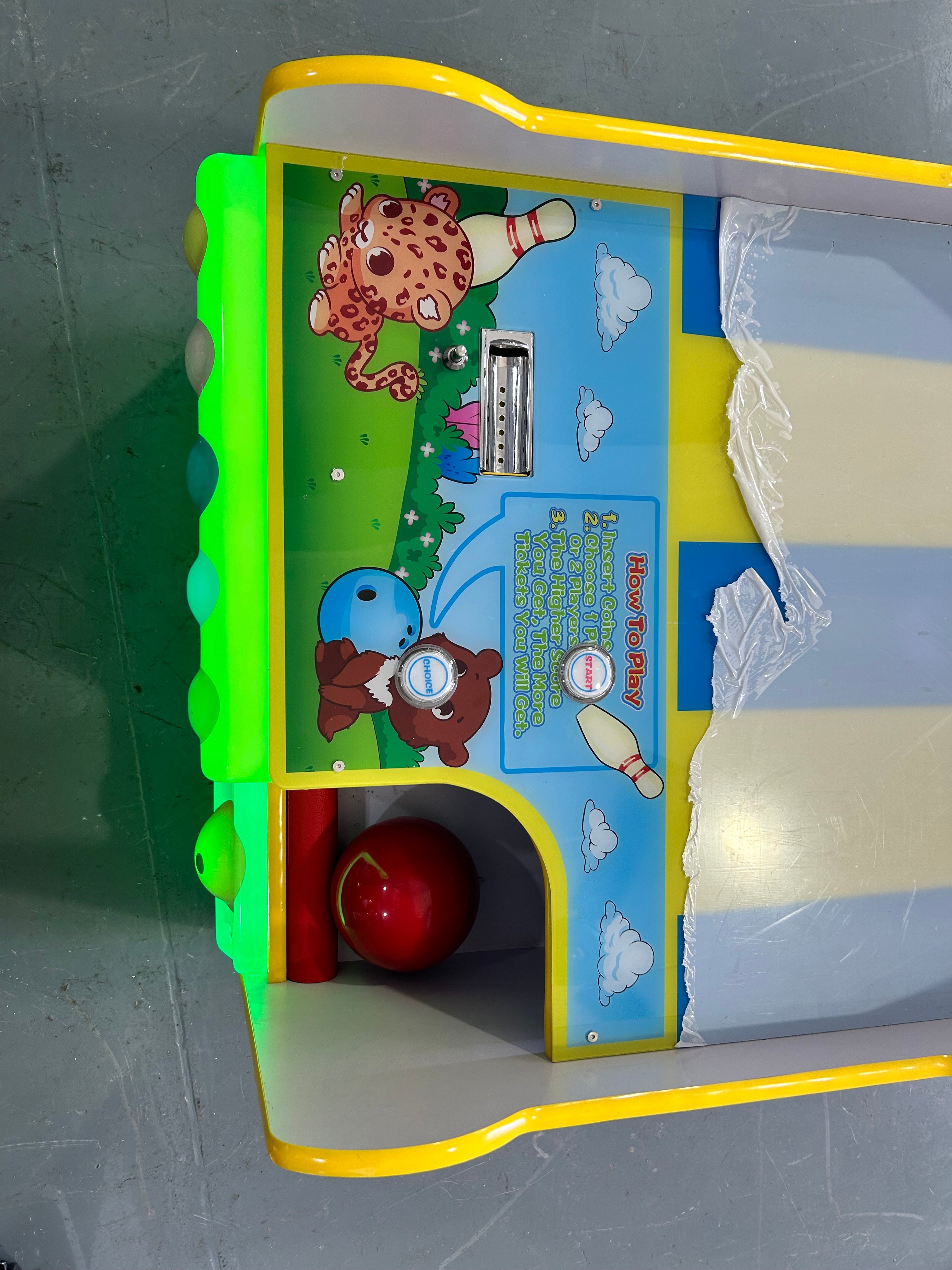 Funforward professional arcade manufacturer coin operated machine arcade layout design service playground project _Bowling