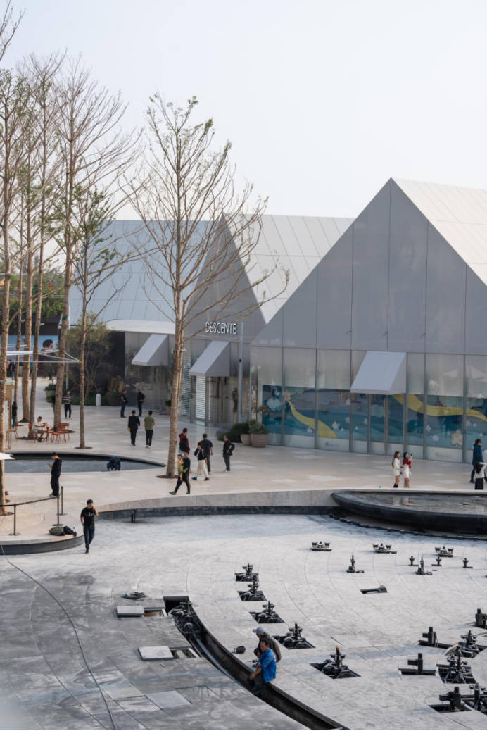 Limestone-Inspired Terrazzo for Outdoor Commercial Spaces: MIXC Village Dongguan