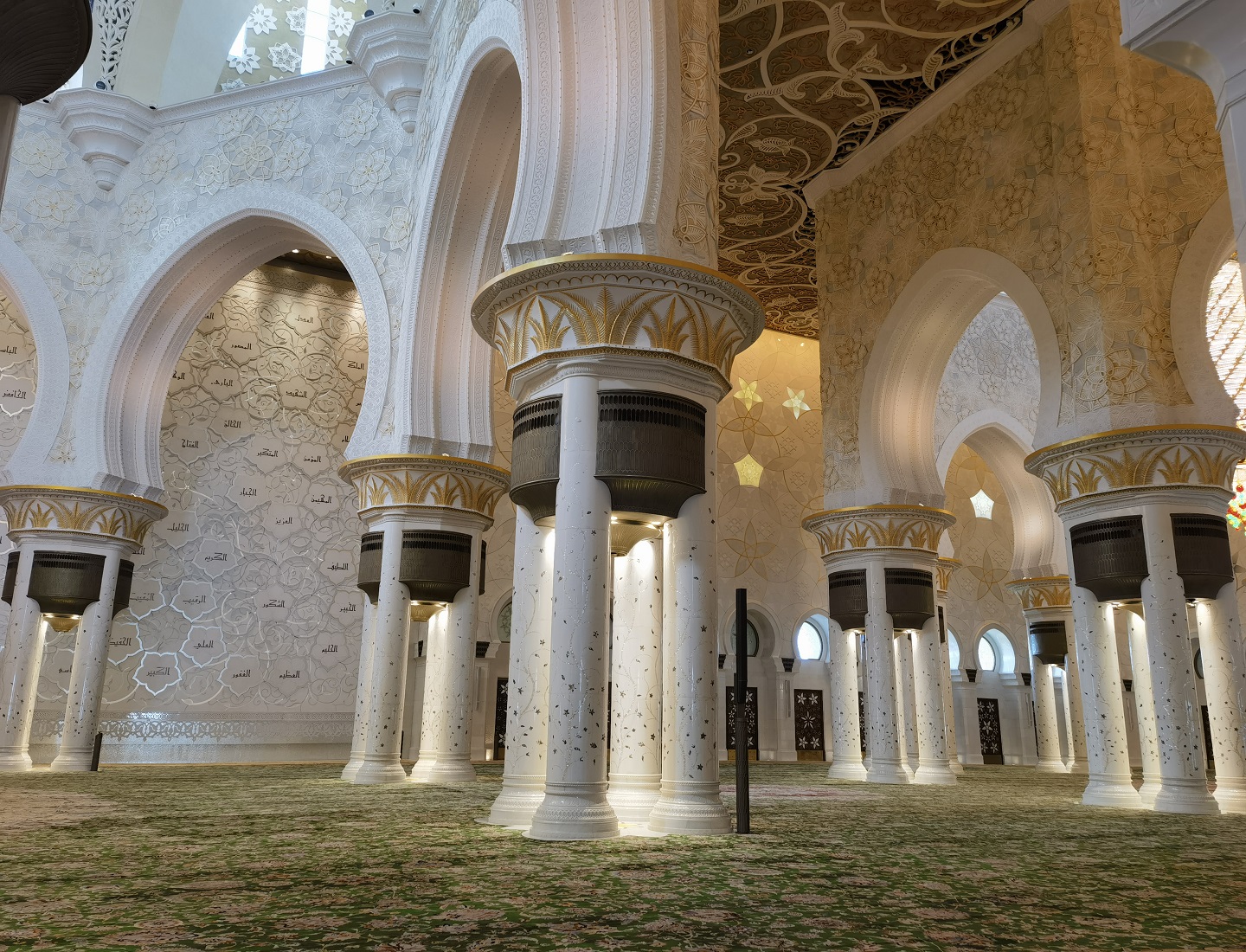 Sheikh Zayed Grand Mosque | Public Construction | | RUNPIN Insights