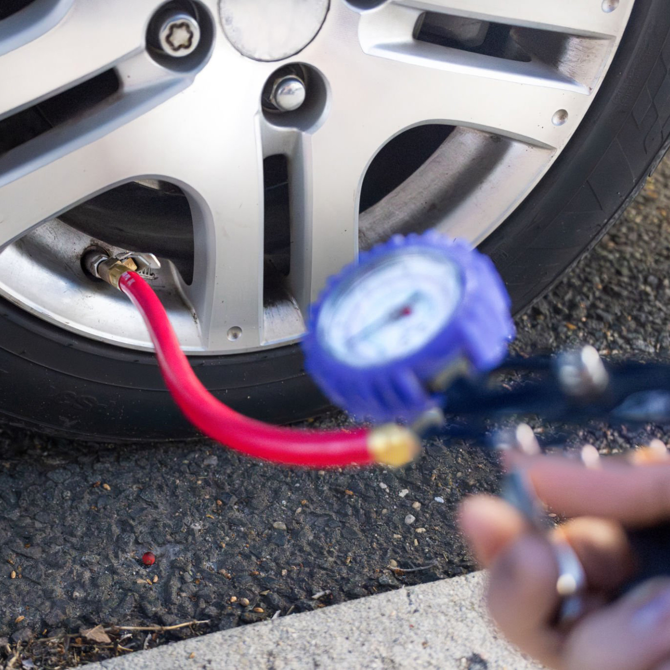 Why Procurement Managers Prioritize Digital Tire Pressure Gauge Accuracy