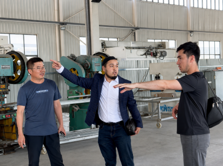 Uzbek Buyers Visit Our Factory to Conduct an In-Depth Inspection of Our Fire Door Manufacturing Capabilities