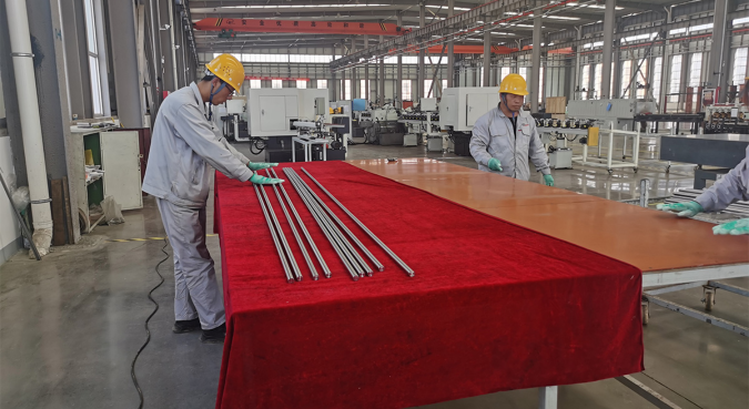 How to ensure the purity of a titanium bar?