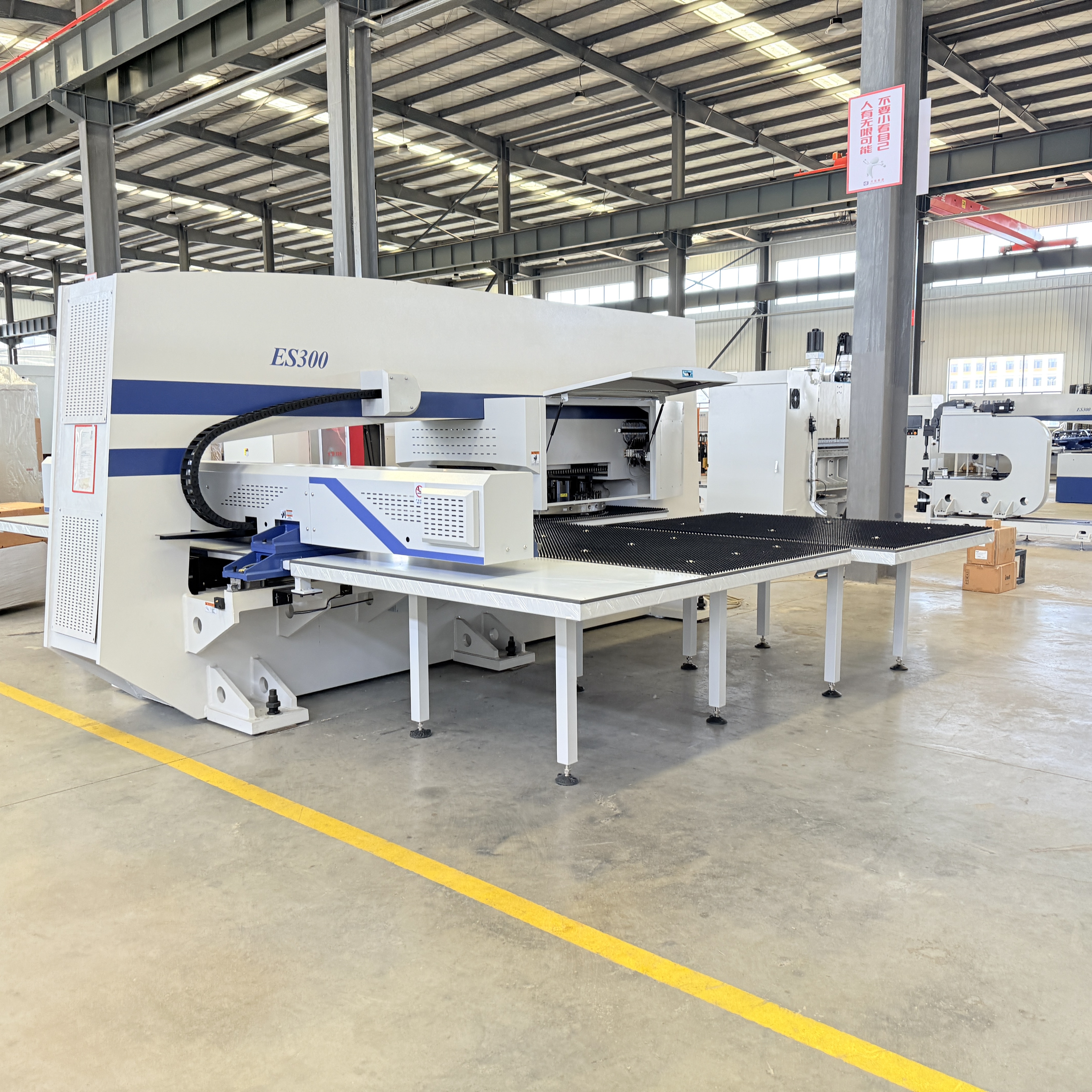How hydraulic deep drawing press improves precision in complex metal shapes