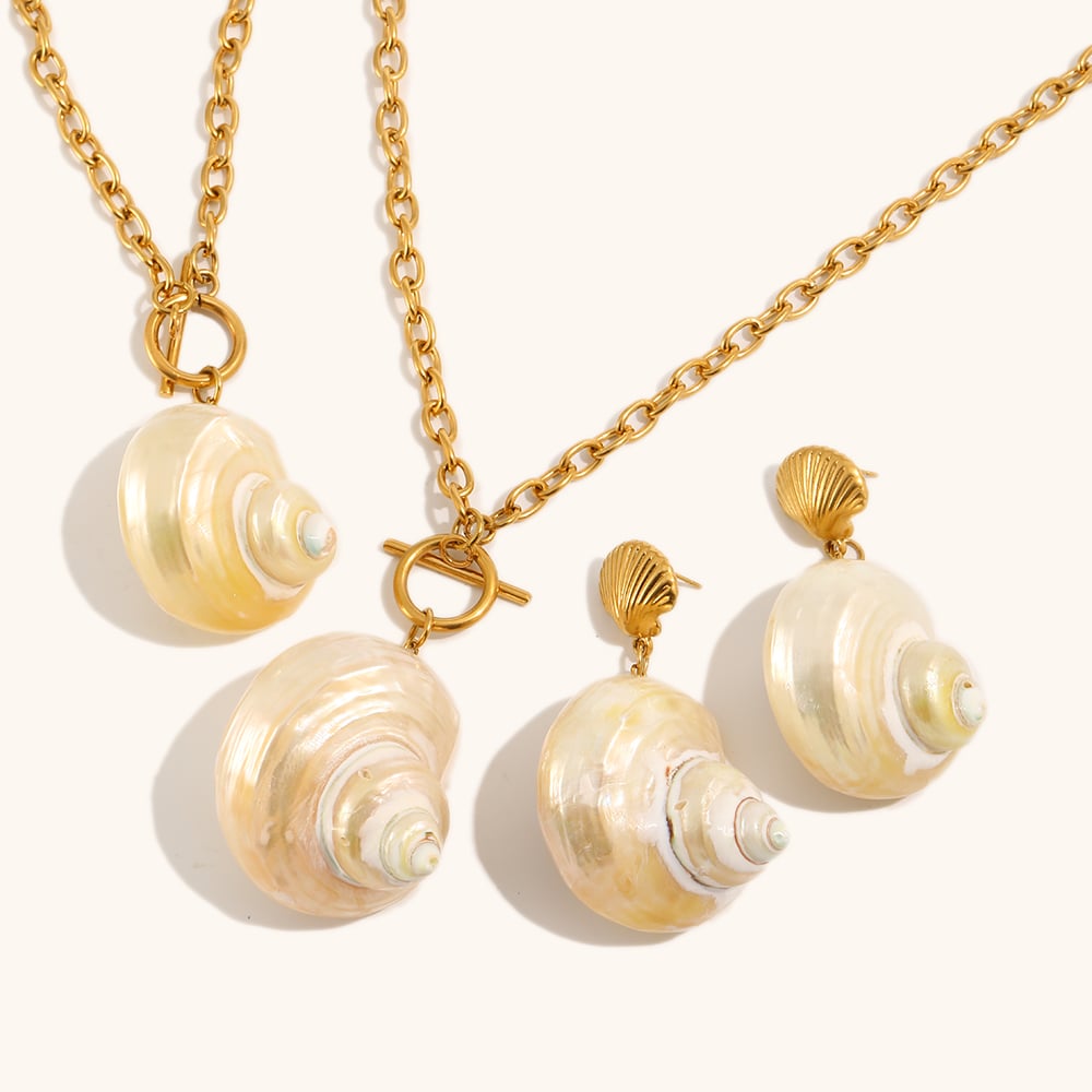 Natural Shell Pendant Necklace / Bracelet / Earring