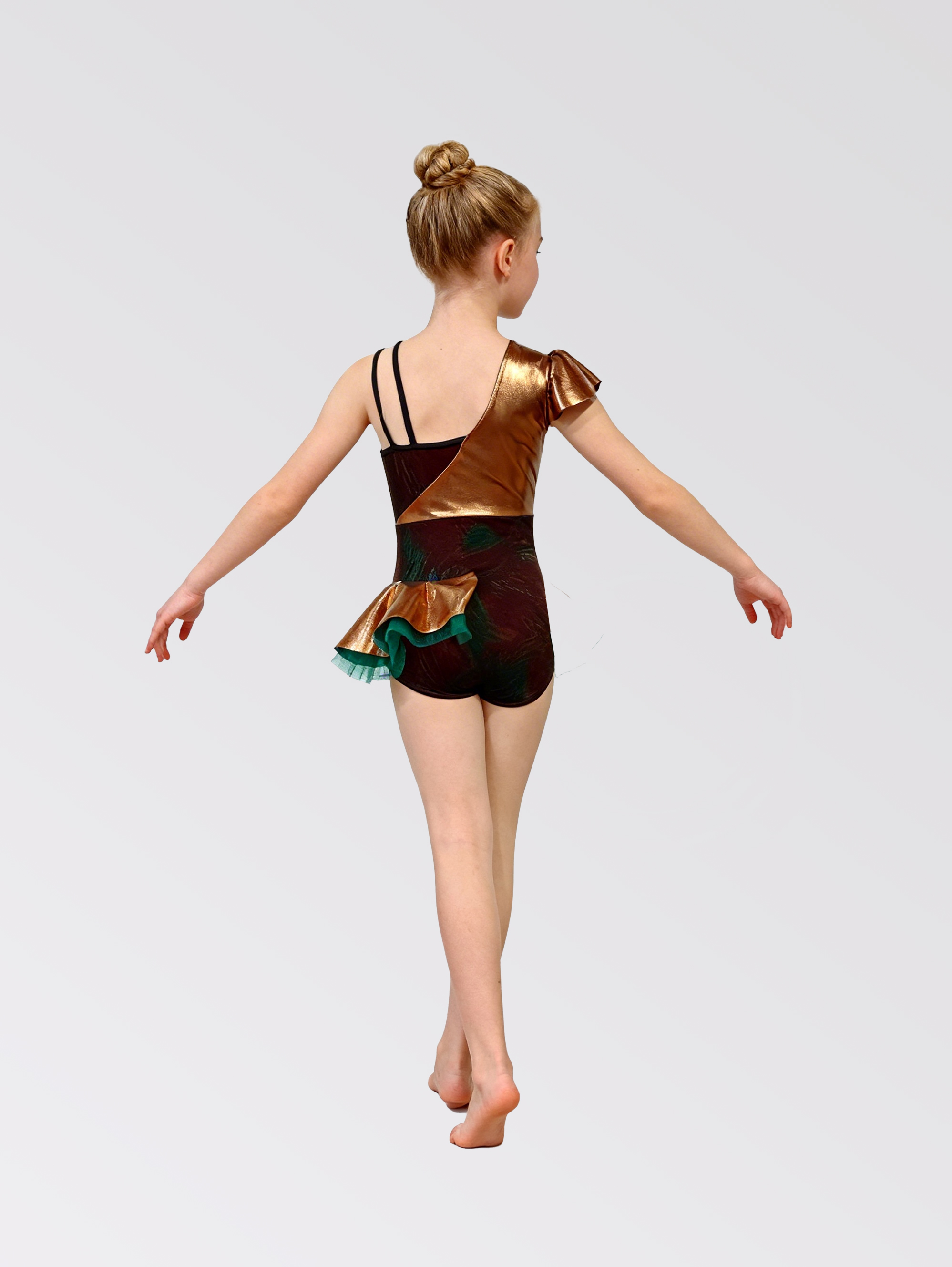 ANA-26114-Tropics-Golden/Jungle-inspired Velvet-Jazz