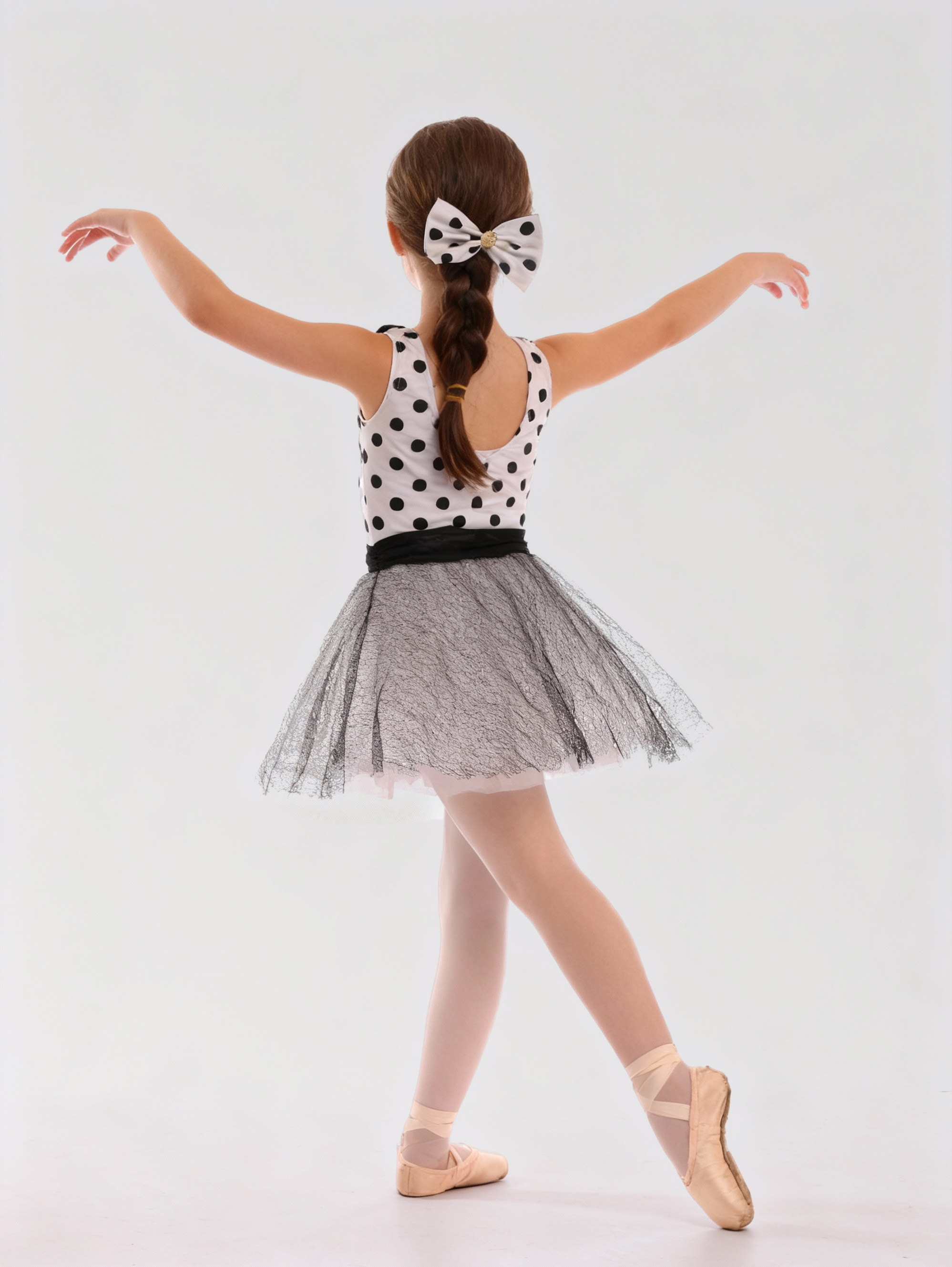 ANA-26110-Parisian-Black/White