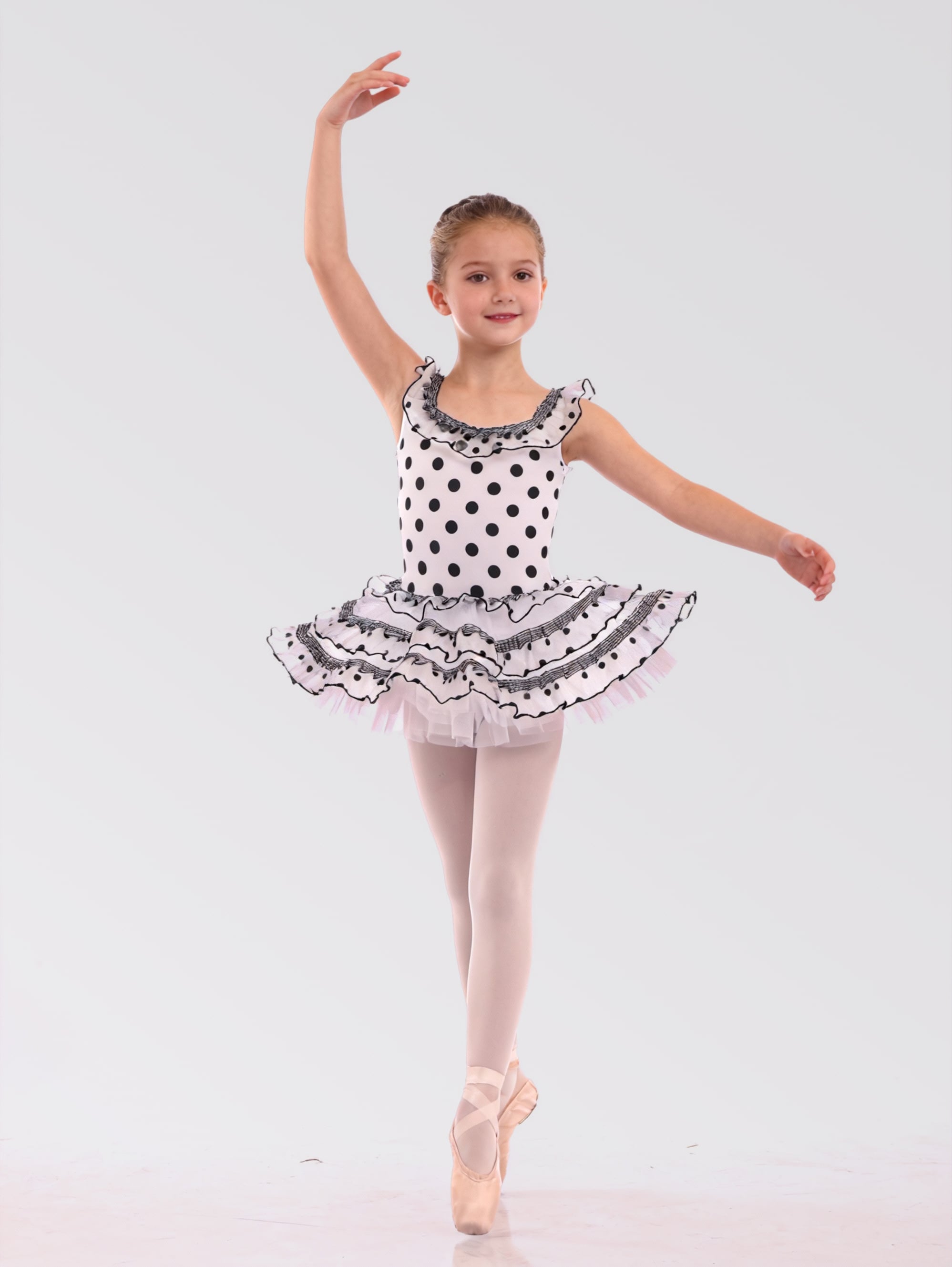 ANA-26107-Dott-Black/White