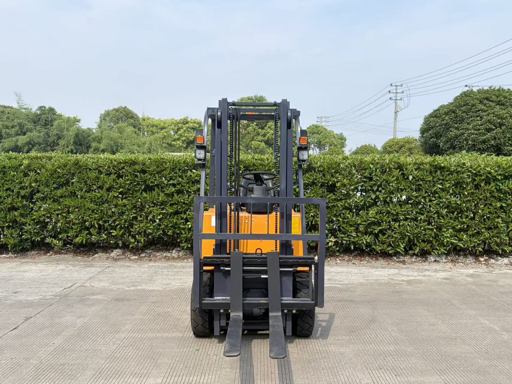 HH15Z: 1.5-ton compact diesel forklift, suitable for logistics and material handling