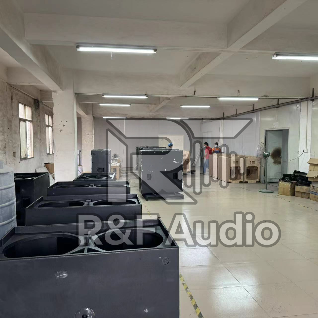 شبکه جهانی توزیع و پشتیبانی