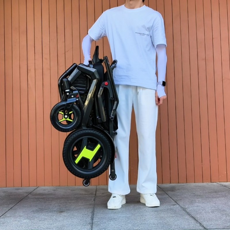 How Lightweight Power Chairs Enhance Independence for Users