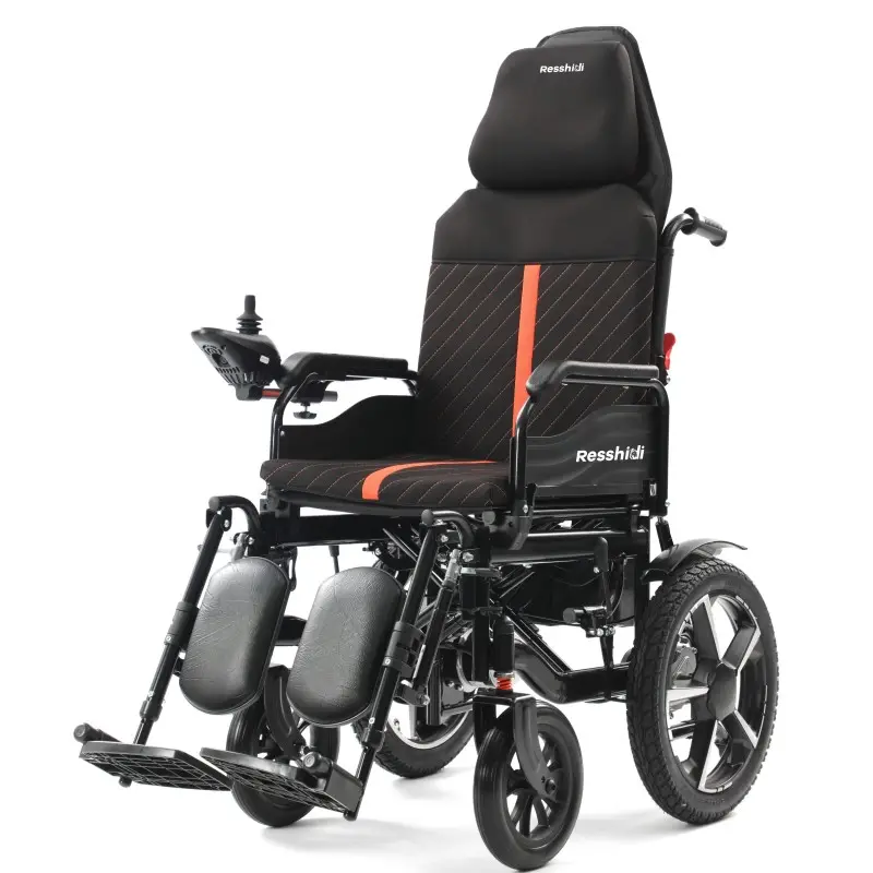Power Wheelchair vs Mobility Scooter: Which Is Better for You?