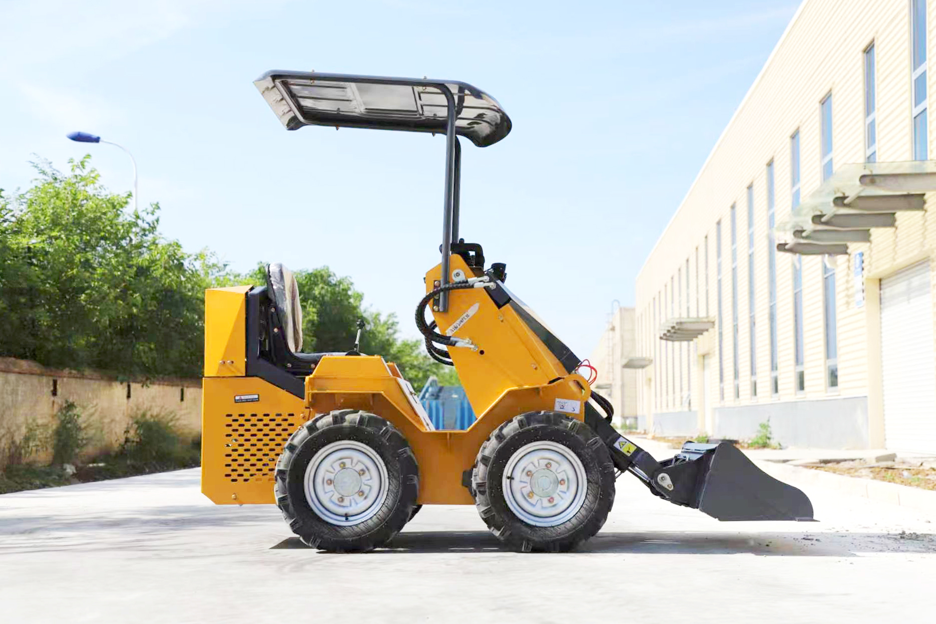 Multiple Attachment Options for Versatility