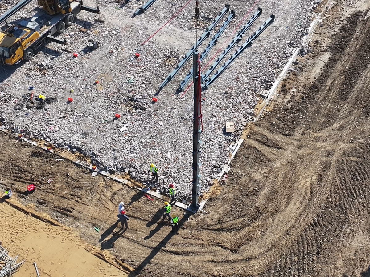 Main Steel Structure Installation Progresses in an Orderly Manner Zhongwei Heavy Industry Strengthens Whole-Process Quality Control for Industrial Plant Construction