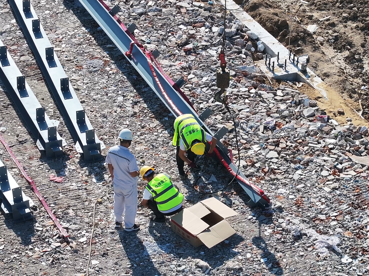 Main Steel Structure Installation Progresses in an Orderly Manner Zhongwei Heavy Industry Strengthens Whole-Process Quality Control for Industrial Plant Construction