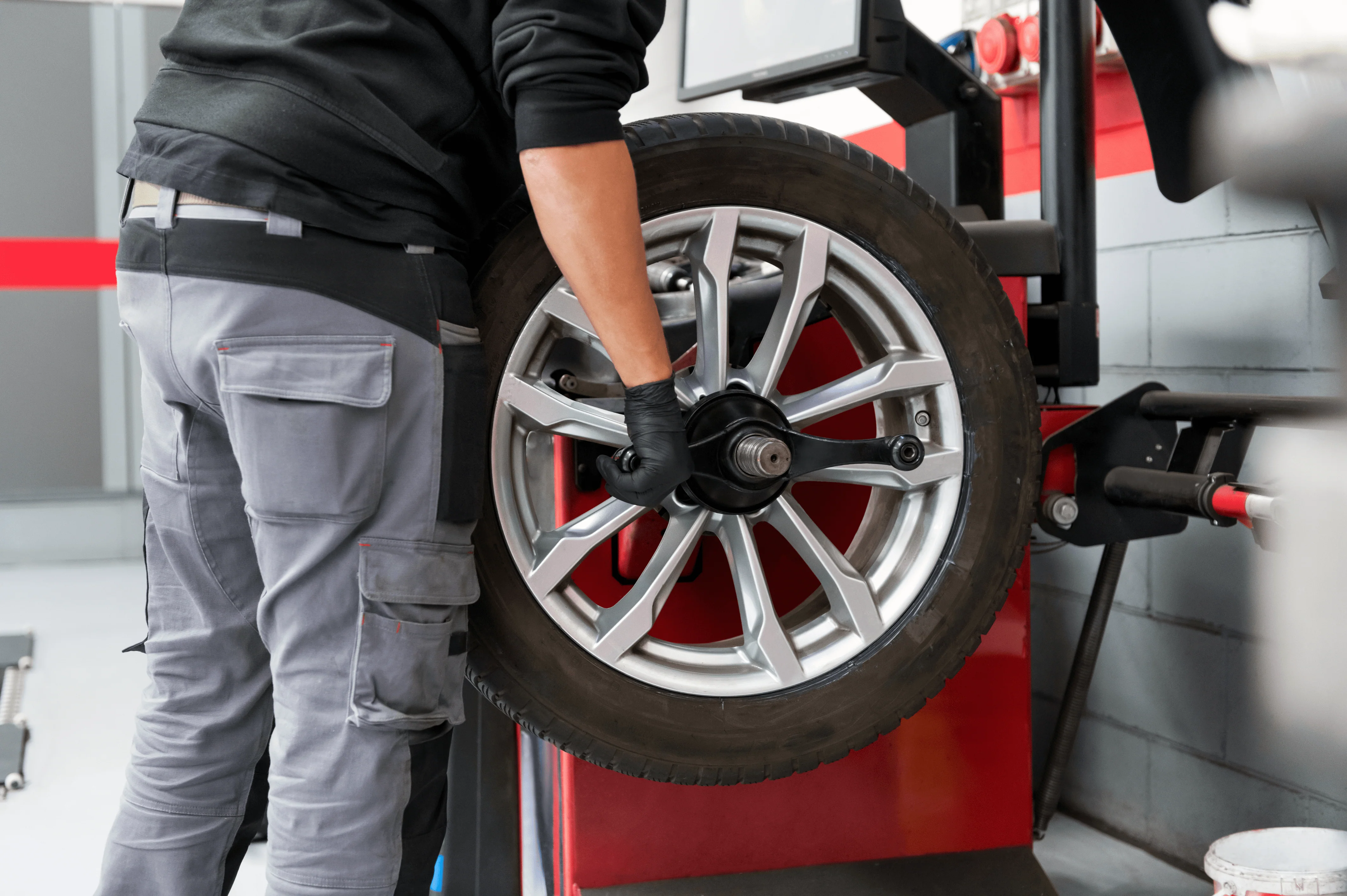 How to choose the wheel balancer for your workshop?