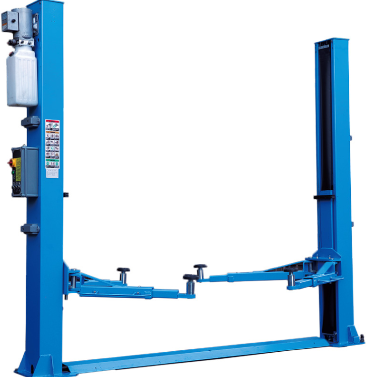 Why is correct arm positioning critical when using a 2 post car lift?