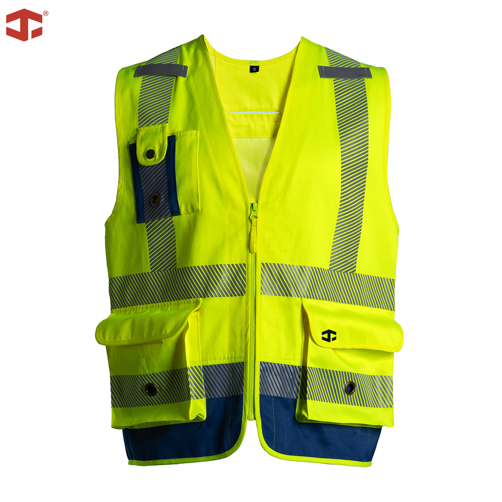 Exceptional Benefits of Our Safety Vests With Pockets
