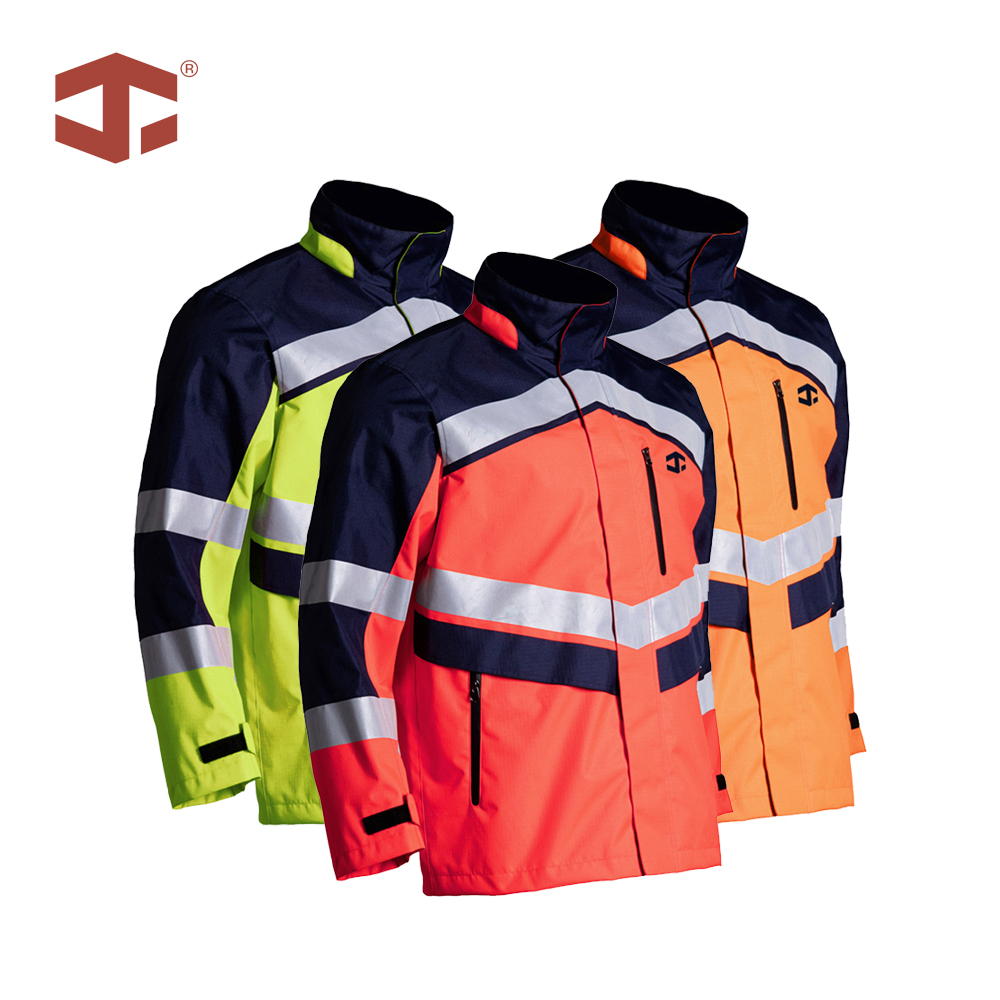 Plus Size Casual Work Wear with Relaxed Fit and Custom Branding
