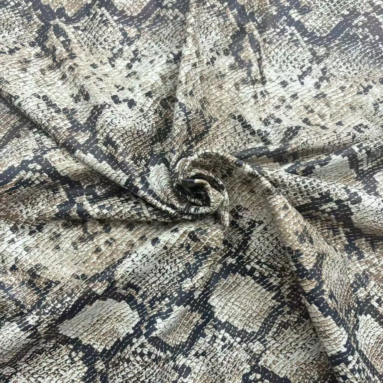 Leopard Pattern 4 Way Stretchy Leather Fabric for Pants Dress PU Leather Custom Any  Print 240gsm PU Leather Fabric