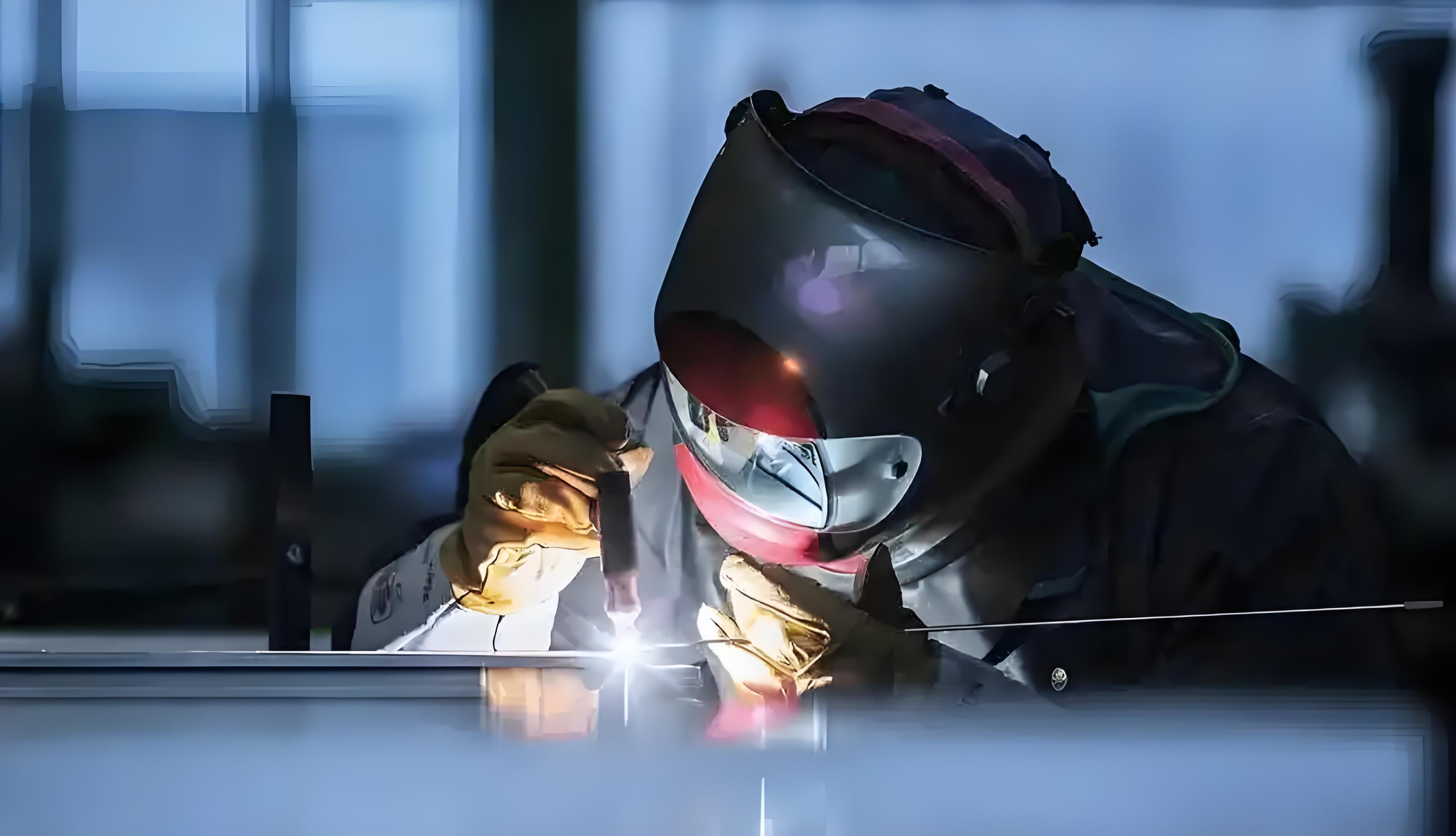 Can You Mig Weld Without Gas? Yes—But Not With Solid Wire