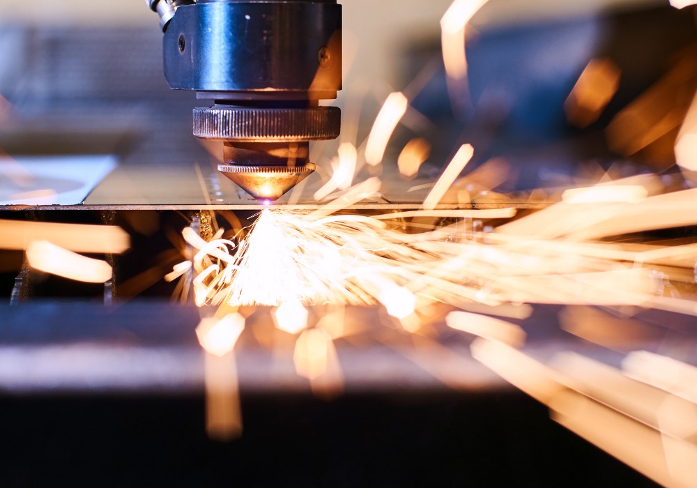Thin Metal Laser Cutting: Fiber Vs CO2 And When Each Wins